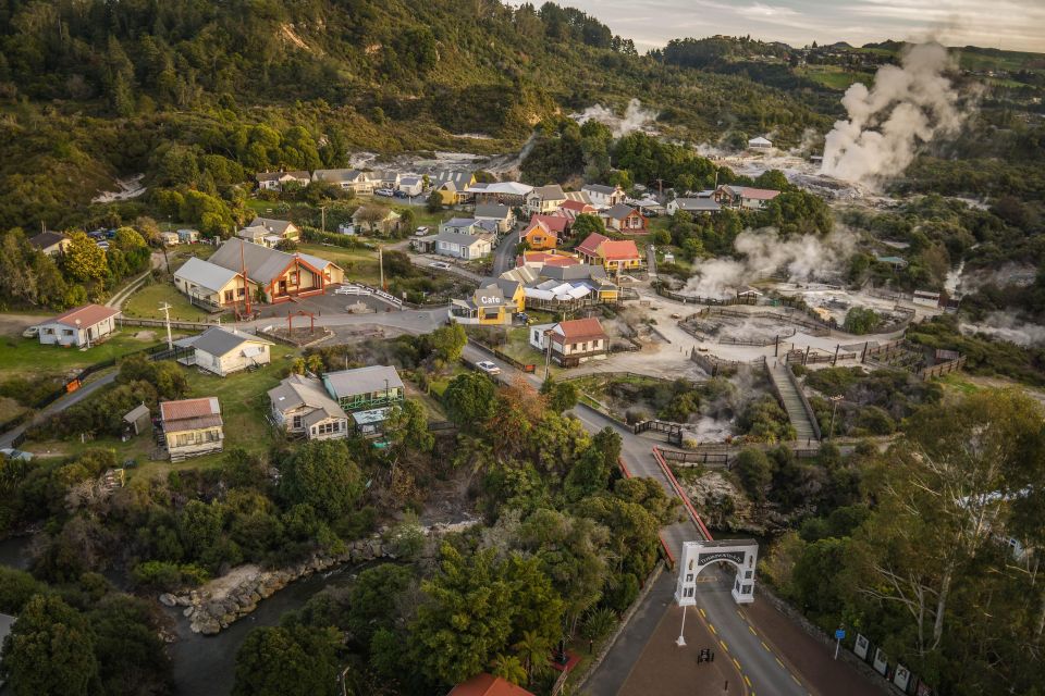 From Auckland: Rotorua Māori Village & Polynesian Spa Tour - Tour Highlights