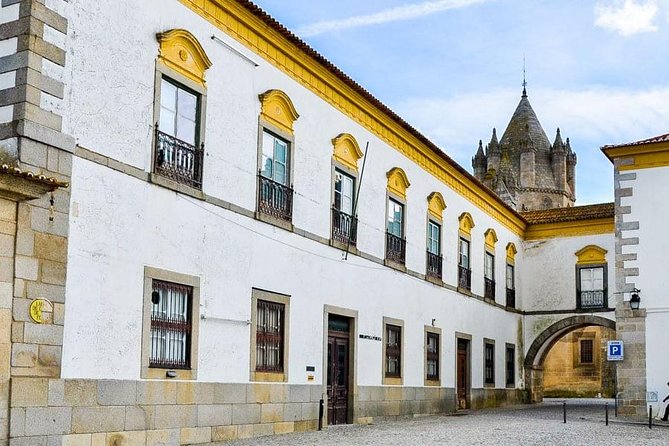 From Lisbon to Évora With Winery and Factory of Cortiça, Private Tour - Historical Landmarks Explored