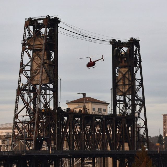 From Portland: Skyscrapers and Bridges Helicopter Tour - Precautions