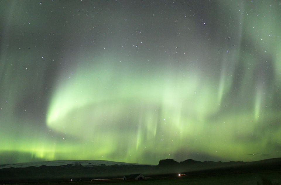 From Reykjavik: Northern Lights Hunt Super Jeep Tour - Payment and Gift Options
