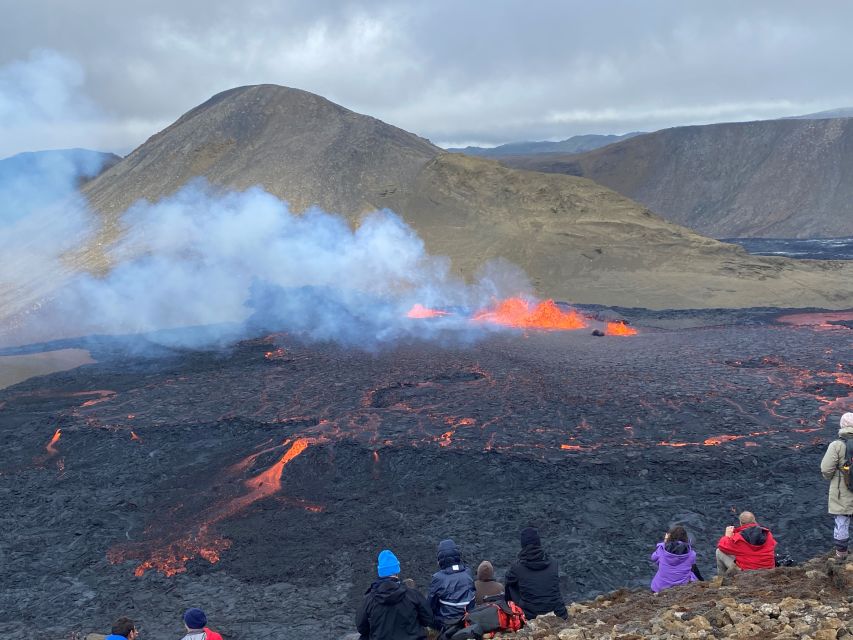 From Reykjavik: Reykjanes Geopark Tour and Sky Lagoon Visit - Geopark Exploration