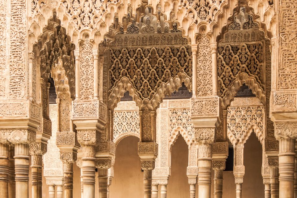 Granada: Alhambra Fast-Track Guided Tour - Common questions