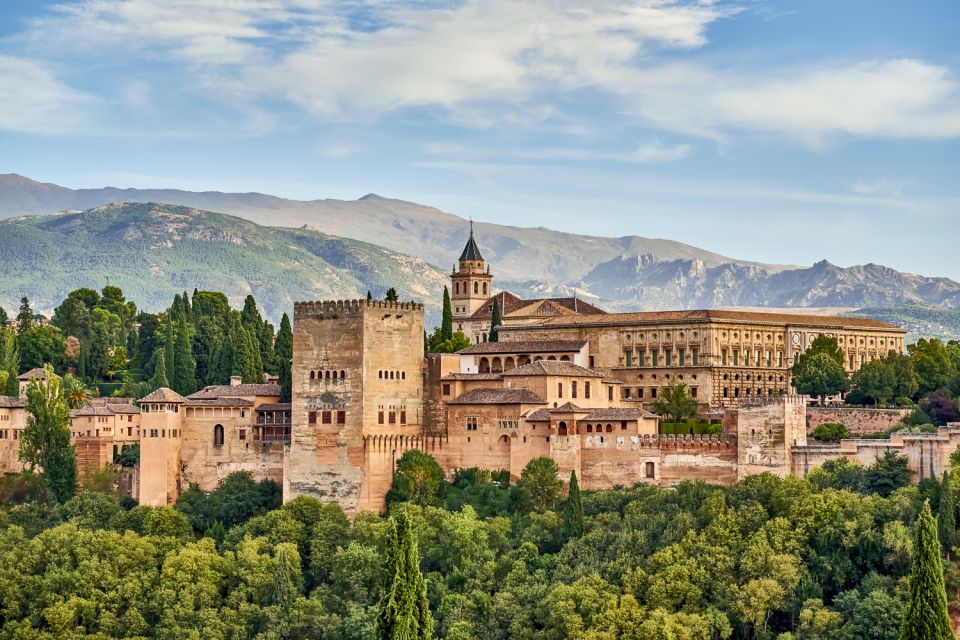 Granada: E-Bike Tapas Tour and Best Views of the Alhambra - Tapas Tasting & Alhambra Views