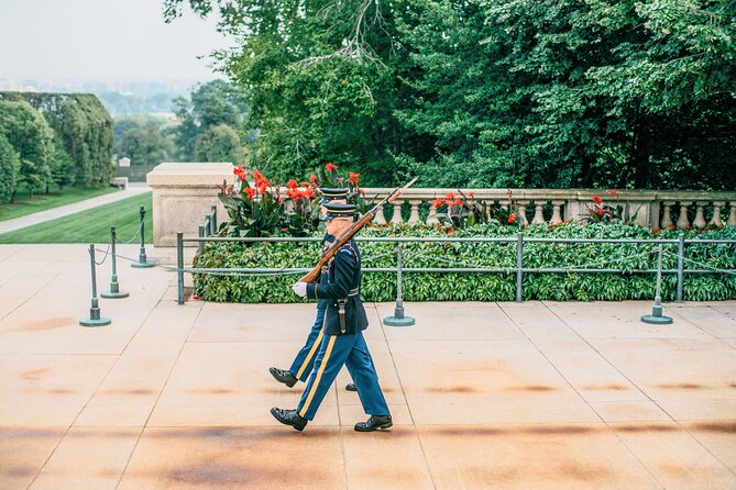 Guided Tour of Arlington Cemetery With Changing of the Guards - Last Words