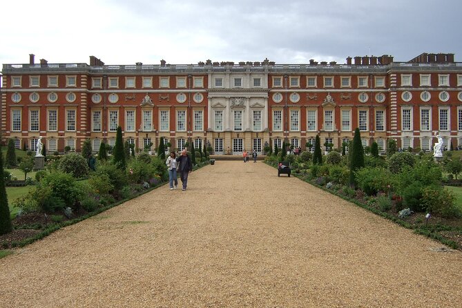 Hampton Court Palace, Stonehenge & Roman Bath Private Tour With Passes - Last Words