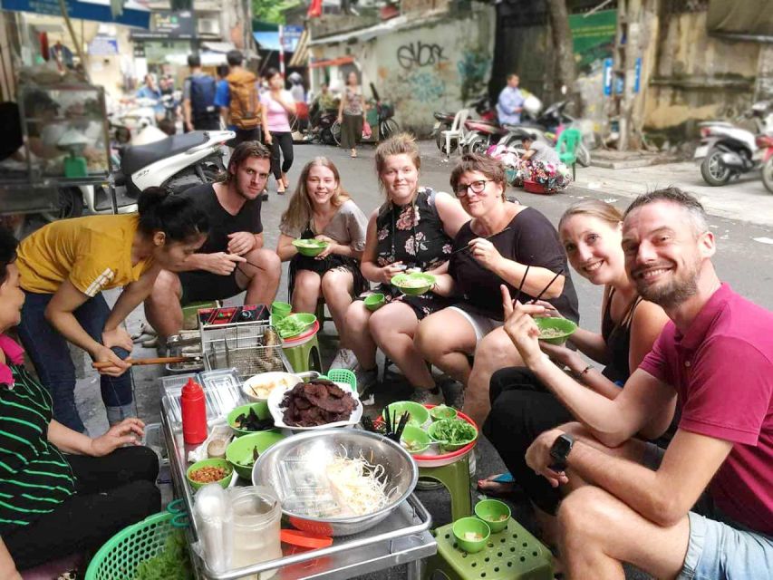 Hanoi: Street Food Tour & Visit Train Street - Small Group - Tour Guide Insights on Vietnamese Cuisine