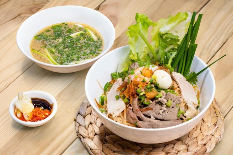 Ho Chi Minh: Saigon Street Food Walking Tour