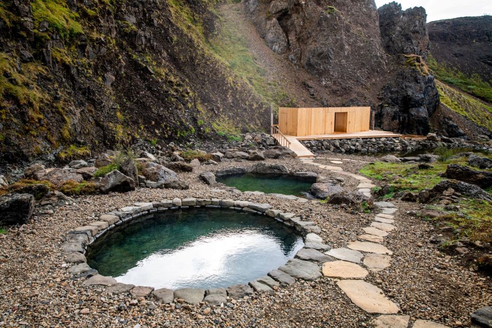 Husafell: Canyon Baths Soak With Short Highlands Hike - Geothermal Pools Relaxation