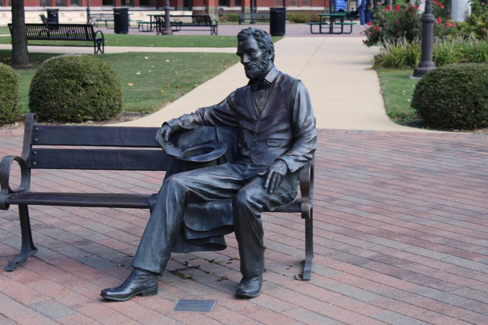 Illinois: Land of Lincoln Self-Guided Audio Walking Tour - Tour Flexibility