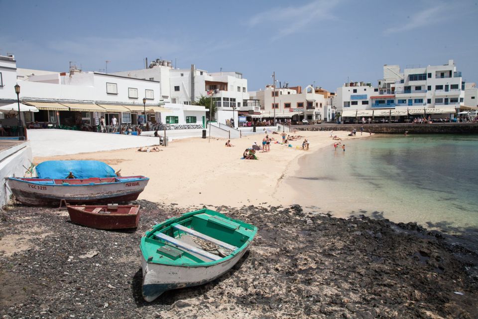 Lanzarote: Return or 1-Way Ferry Ticket to Fuerteventura - Common questions