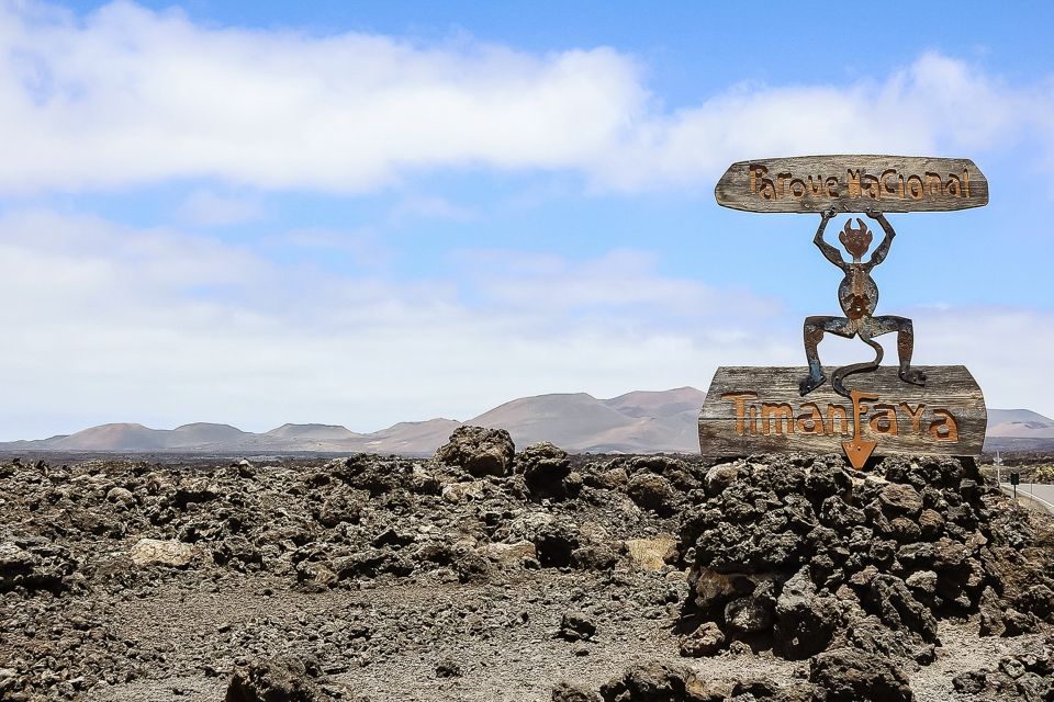 Lanzarote: Sightseeing Day Trip to Cueva Verdes & Timanfaya - Insider Tips