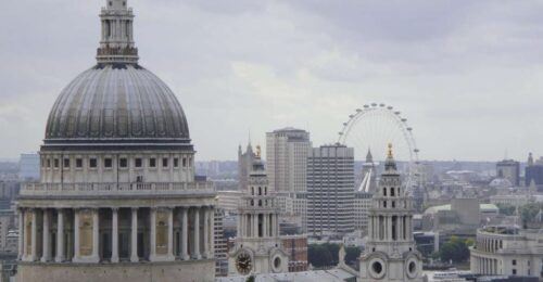 London: Top 30 Sights Walking Tour & St Pauls Cathedral - Inclusions and Accessibility