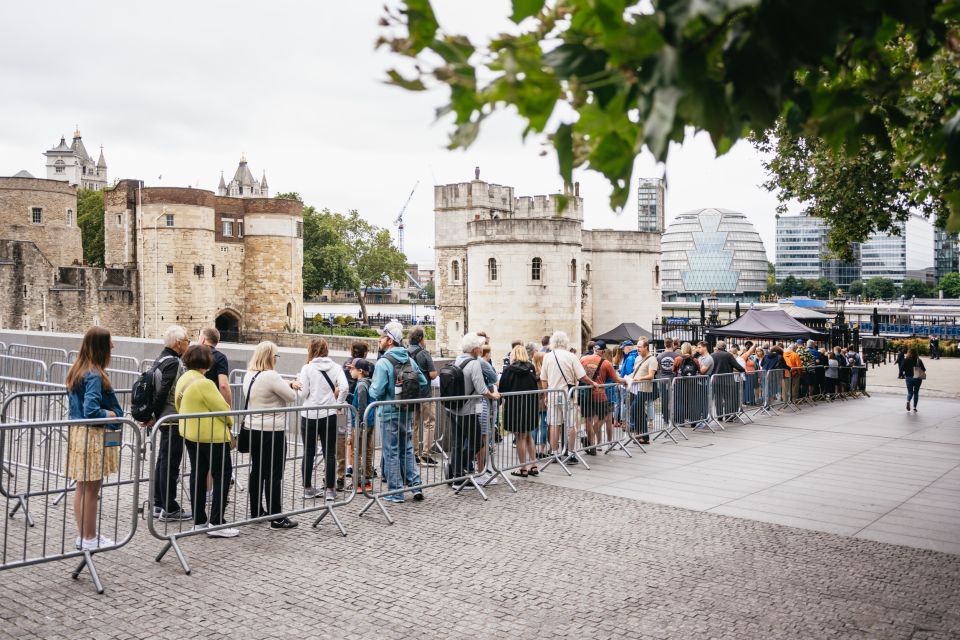 London: Tower of London Tour & Thames River Cruise - Tour Duration