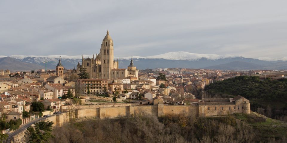 Madrid: Private 12-Hour Tour to Ávila and Segovia - Common questions