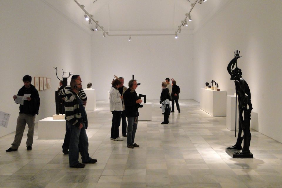 Madrid: Reina Sofia Museum Private Tour With Skip-The-Line - Location and Additional Information