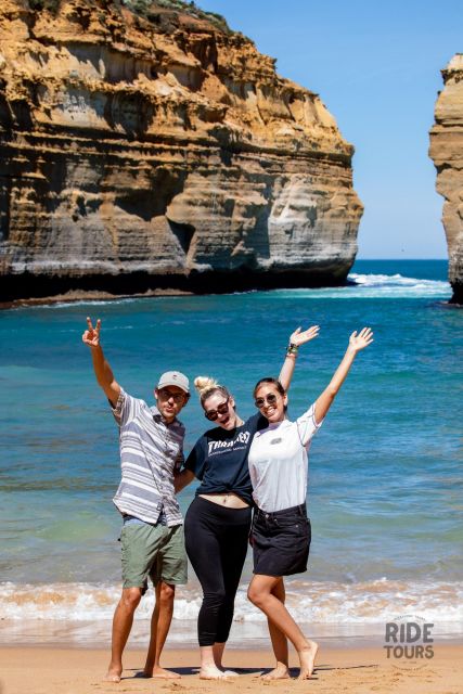 Melbourne: Great Ocean Road & Wildlife Tour for Backpackers - Tour Experience