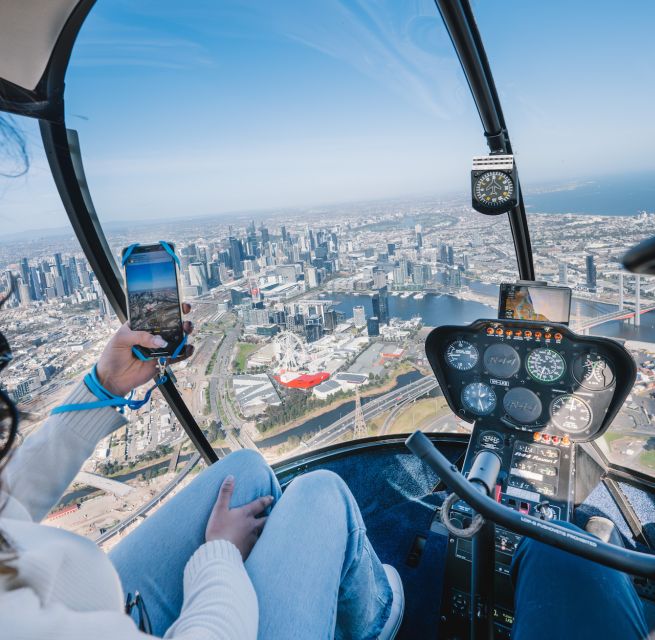 Melbourne: Private City Skyline and Bay Helicopter Ride - Safety Precautions and Guidelines