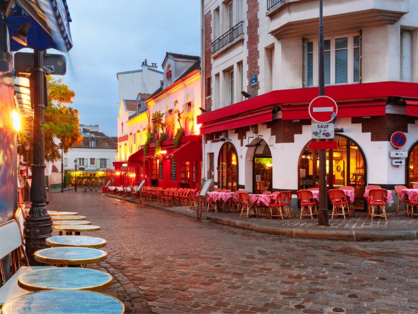 Montmartre: First Discovery Walk and Reading Walking Tour - Notable Stops