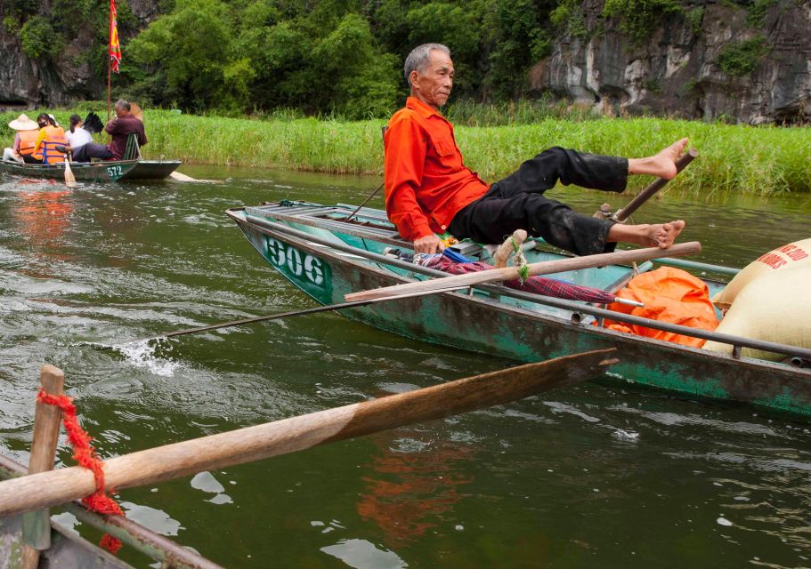 Ninh Binh Full Day Tour to Tam Coc Hoa Lu Small Group Buffet - Key Points