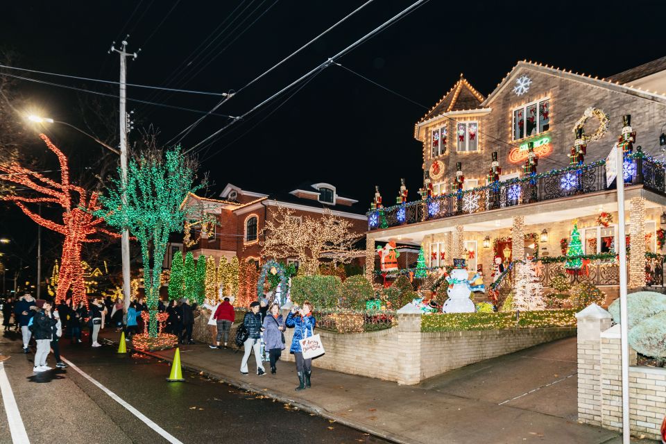 NYC: Dyker Heights Christmas Lights & Skyline View Bus Tour - Common questions