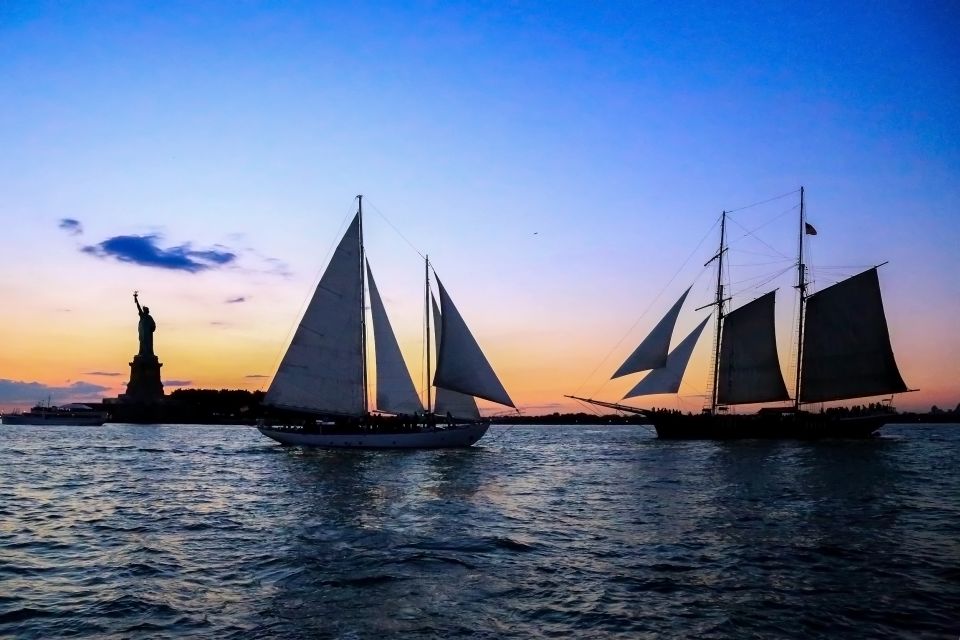 NYC: Statue of Liberty Day Sail With Onboard Bar - Special Offer