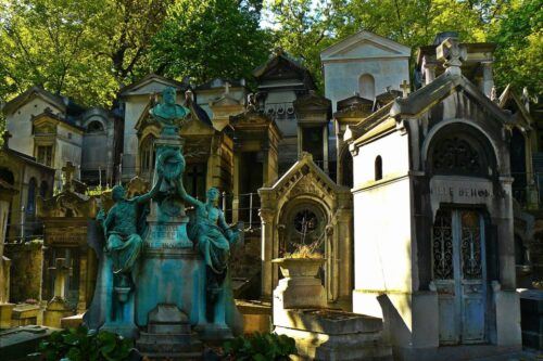 Paris: Haunted Père Lachaise Cemetery Guided Tour - Common questions