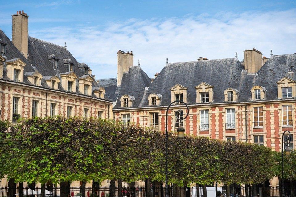 Paris: Le Marais Highlights Guided Small Group Walking Tour - Directions