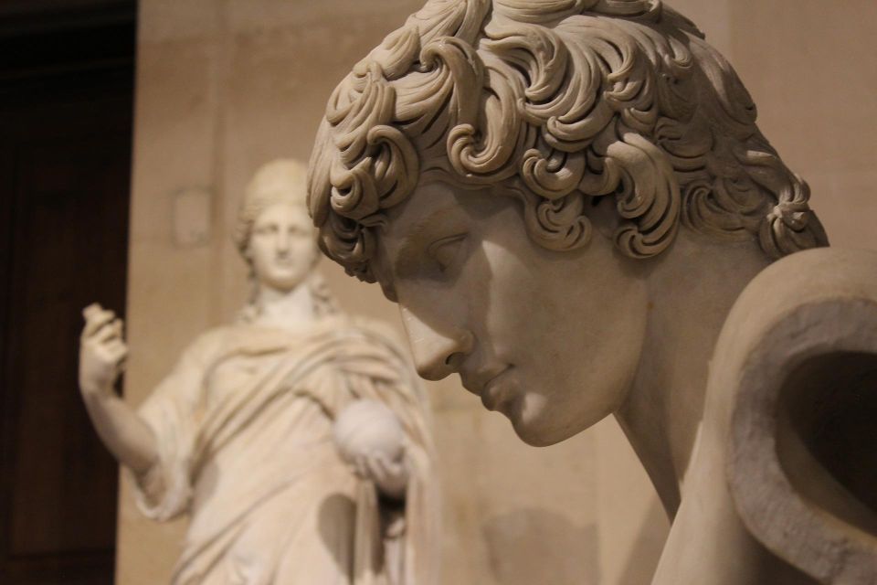 Paris: Louvre Museum Audio Guide via Smartphone App - Tour Directions and Tips