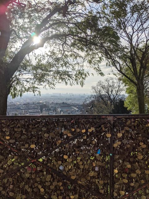 Paris: Montmartre & Sacré Coeur Tiny Group Tour - Accessibility