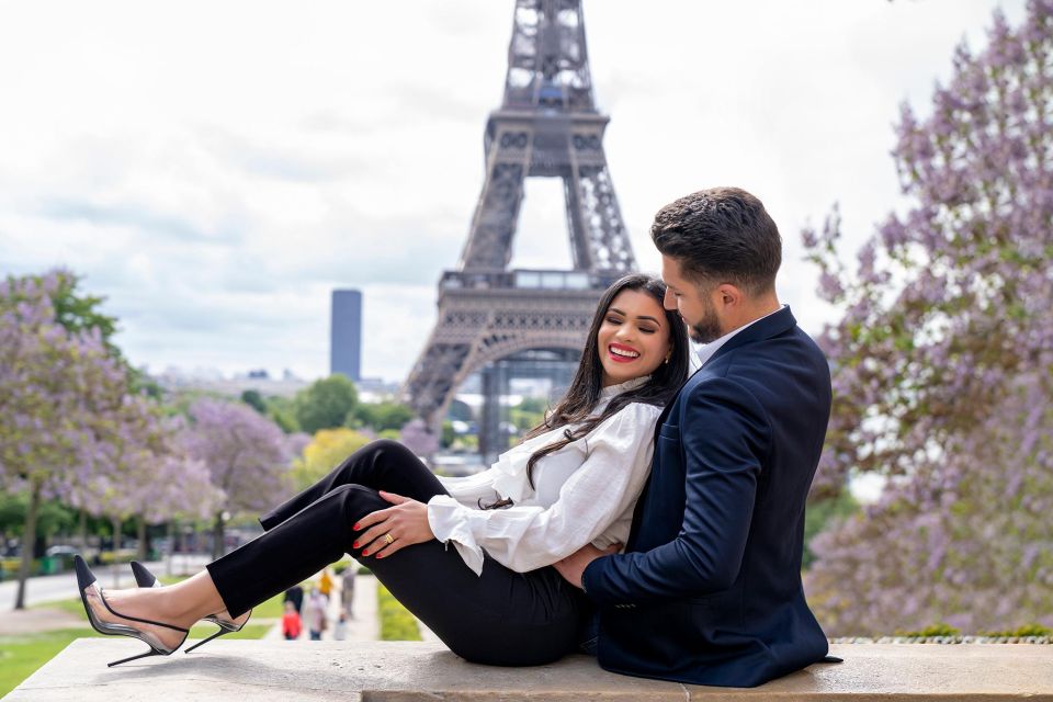 Paris: Professional Photo Sessions - Eiffel Tower Sessions