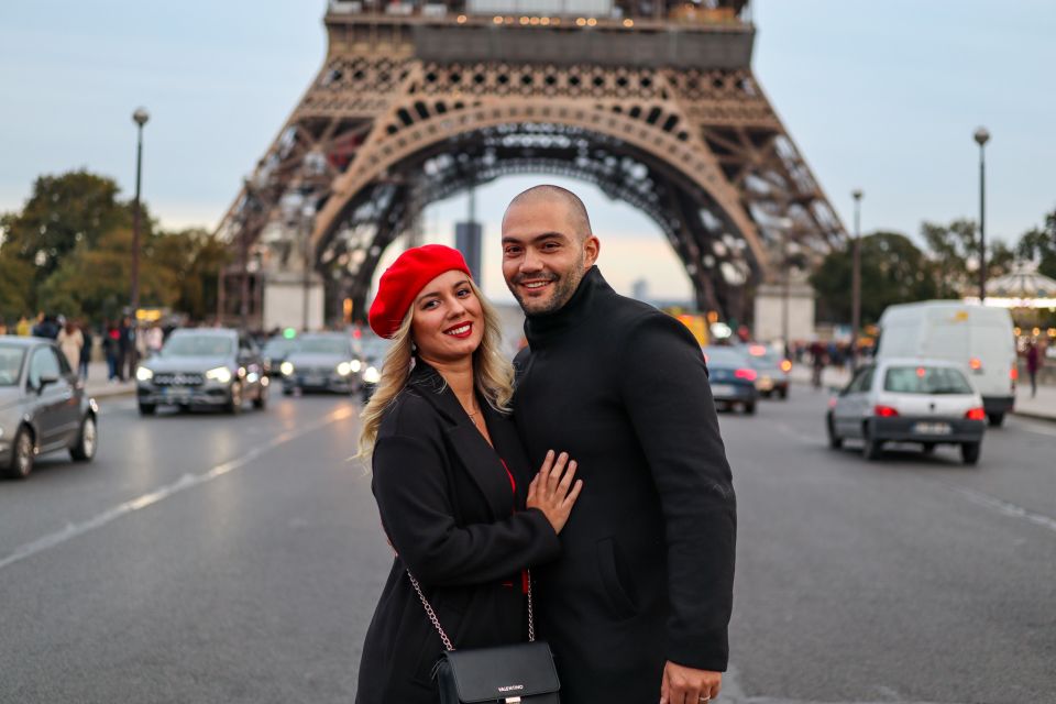 Paris: Romantic Photoshoot for Couples - Directions