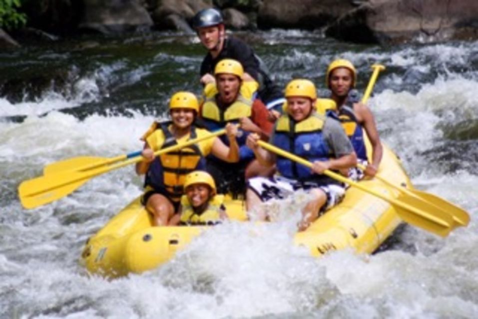 Pigeon Forge: Family-Friendly Floating Tour at the Smokies - Transportation and Amenities