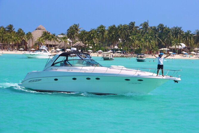 7 private 48ft premium yacht rental in cancun 23p8 Private 48ft Premium Yacht Rental in Cancún 23P8