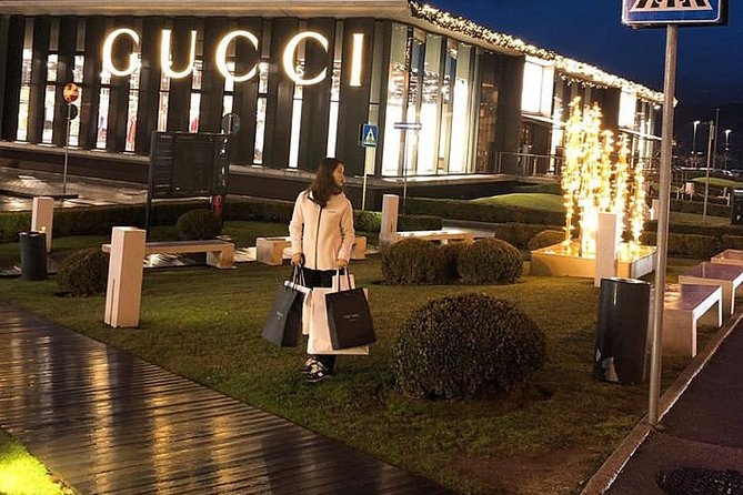 PRIVATE Full-Day Shopping Tour: the Mall GUCCI and Spaces PRADA Outlet - Common questions