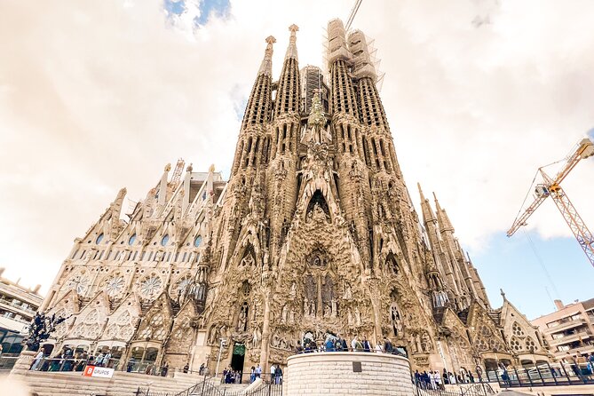 Private Sagrada Familia Guided Tour With Skip the Line Ticket - Last Words