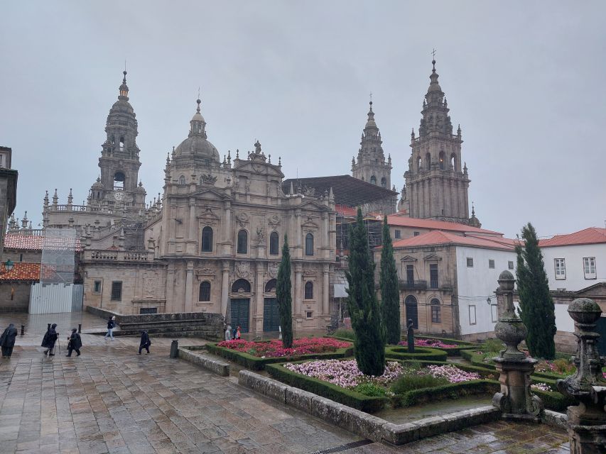 Private Tour Secrets of Compostela - Background