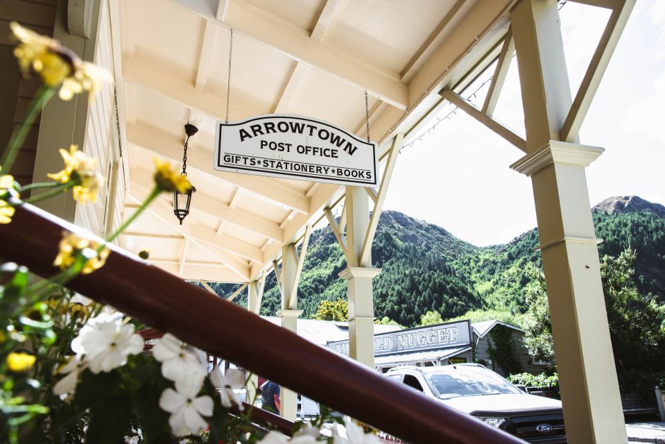 Queenstown: Arrowtown and Gibbston Half-Day Scenic Tour - Customer Feedback