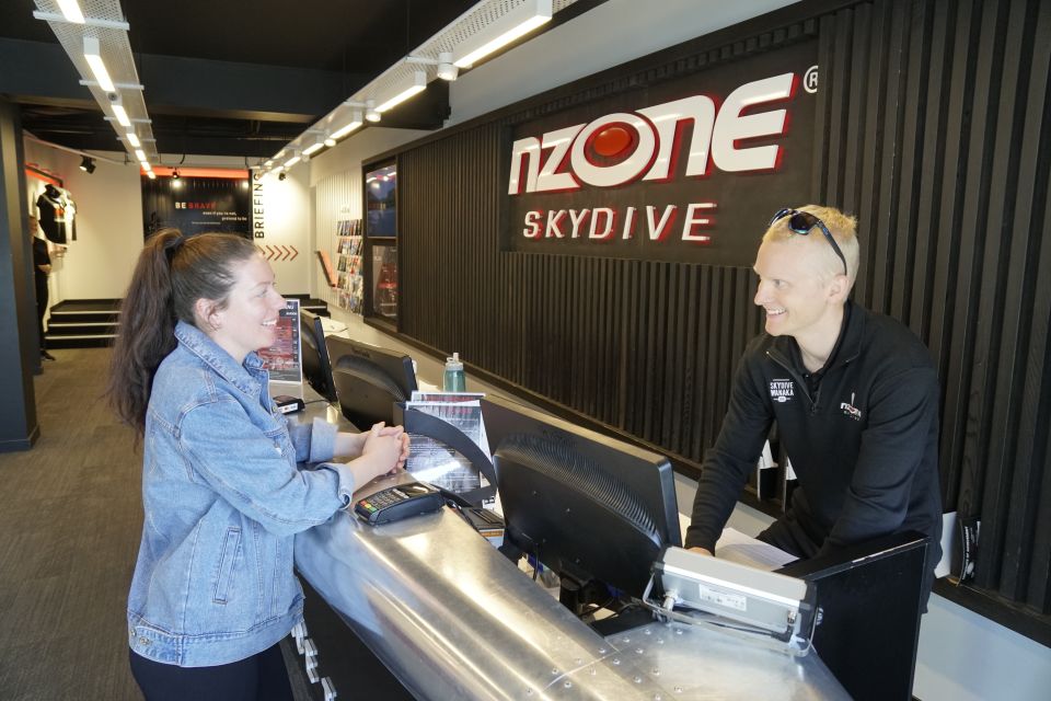 Queenstown: Tandem Skydive From 9,000, 12,000 or 15,000 Feet - Logistics and Transport Details