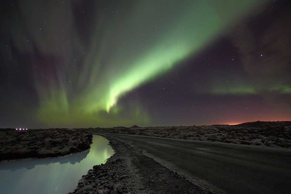 Reykjavik: Golden Circle & Northern Lights 4x4 Tour - Travel Directions and Recommendations