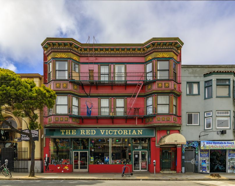 San Francisco Haight Ashbury: Outdoor Escape Game - Common questions