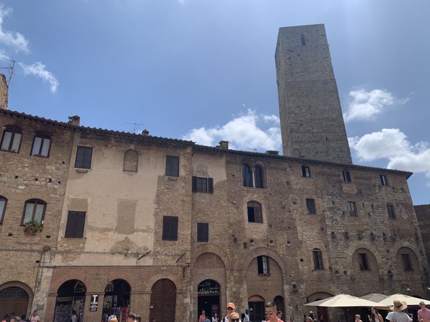 San Gimignano & Volterra: Private Transfer From Florence - Pickup Information
