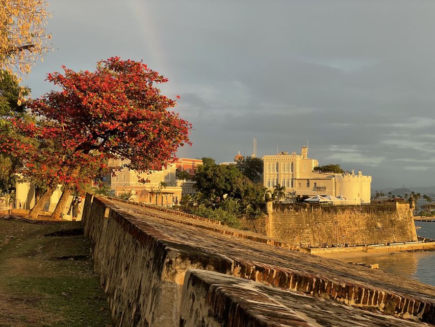 San Juan: Old Town Sunset Walking Tour - Sunset Stroll