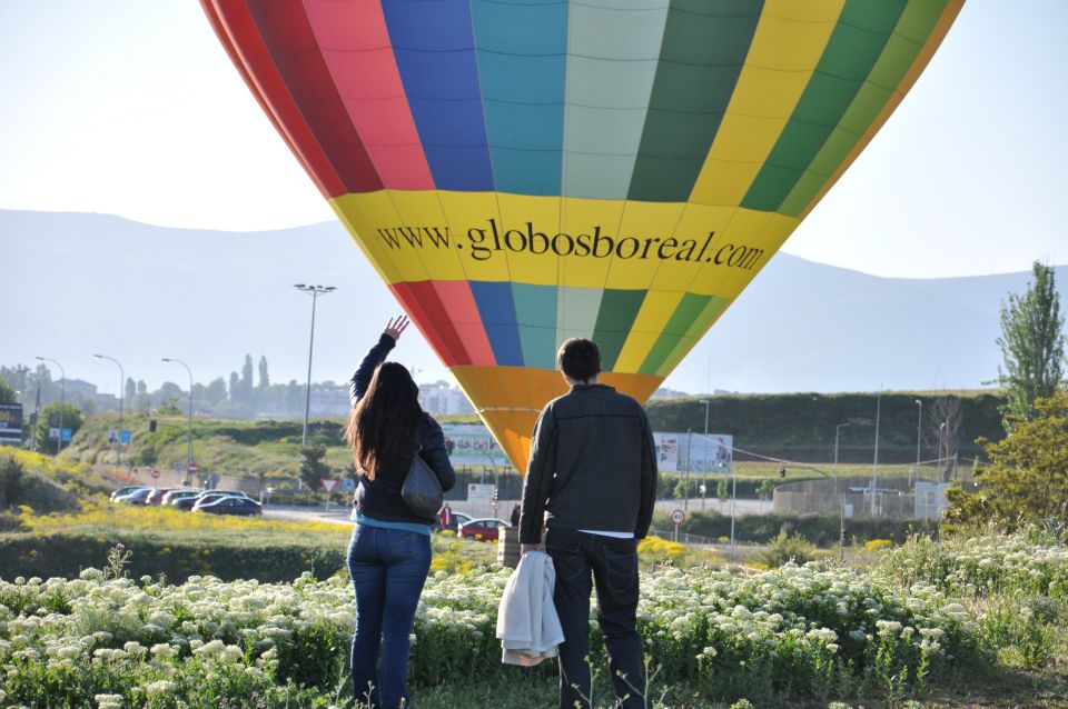 Segovia: Private Balloon Ride for 2 With Cava and Breakfast - Recommended Attire and Accessories