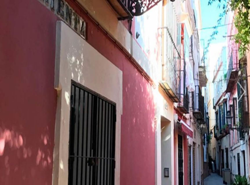 Seville: 1-Hour Walking Tour Barrio De Santa Cruz - Common questions