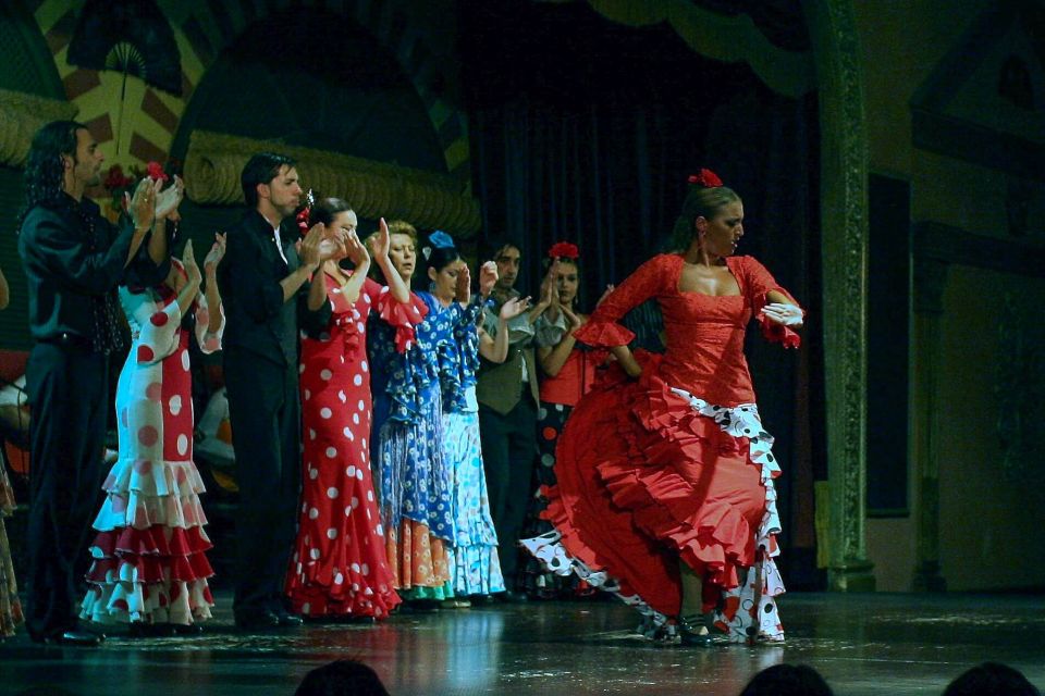 Seville: 3-Hour Flamenco Show and Bus Tour at Night - Common questions