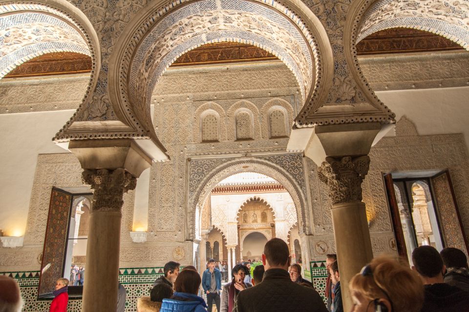 Seville: Alcázar and Cathedral Entry Ticket and Guided Tour - Meeting Point Information
