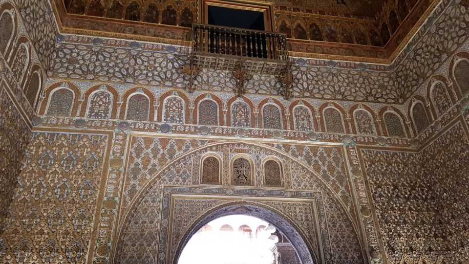 Seville: Alcázar, Cathedral and Giralda Tour With Tickets - Meeting Point and Product ID