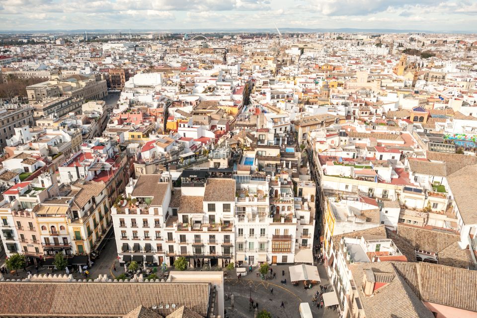 Seville: Cathedral Guided Tour With Priority Access - Last Words