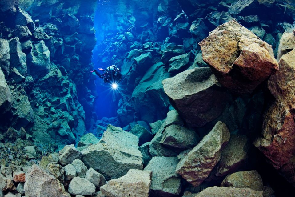 Silfra: Diving Between Tectonic Plates - Common questions