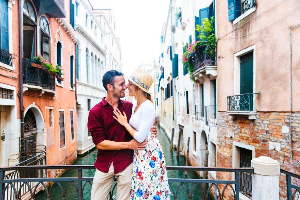 Stunning Venice – Walking Tour for Couples - Directions